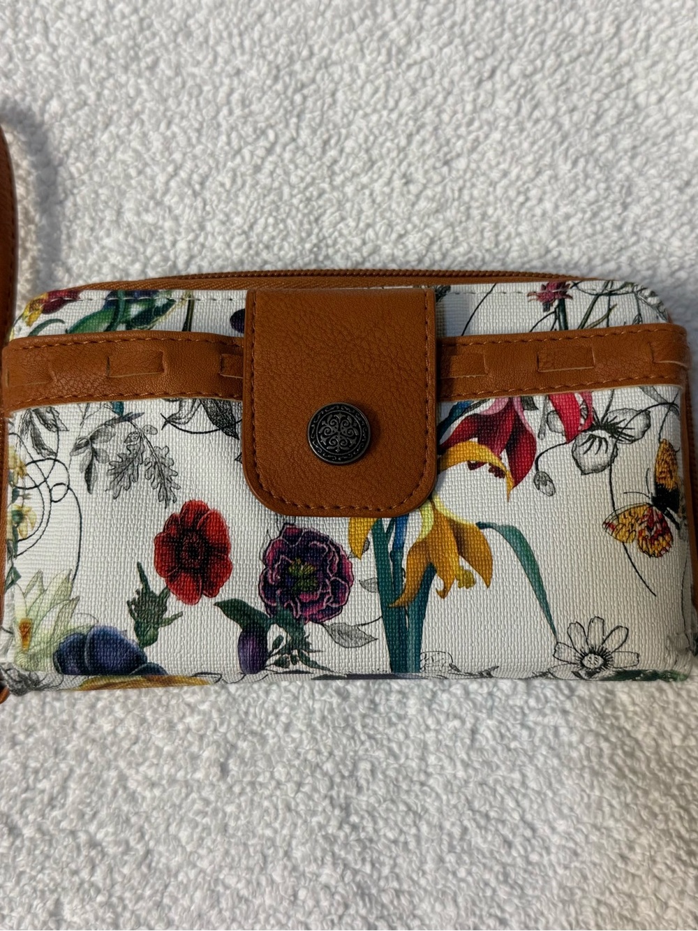 Maurices Floral Cream Wallet with Tan Trim Wristlet